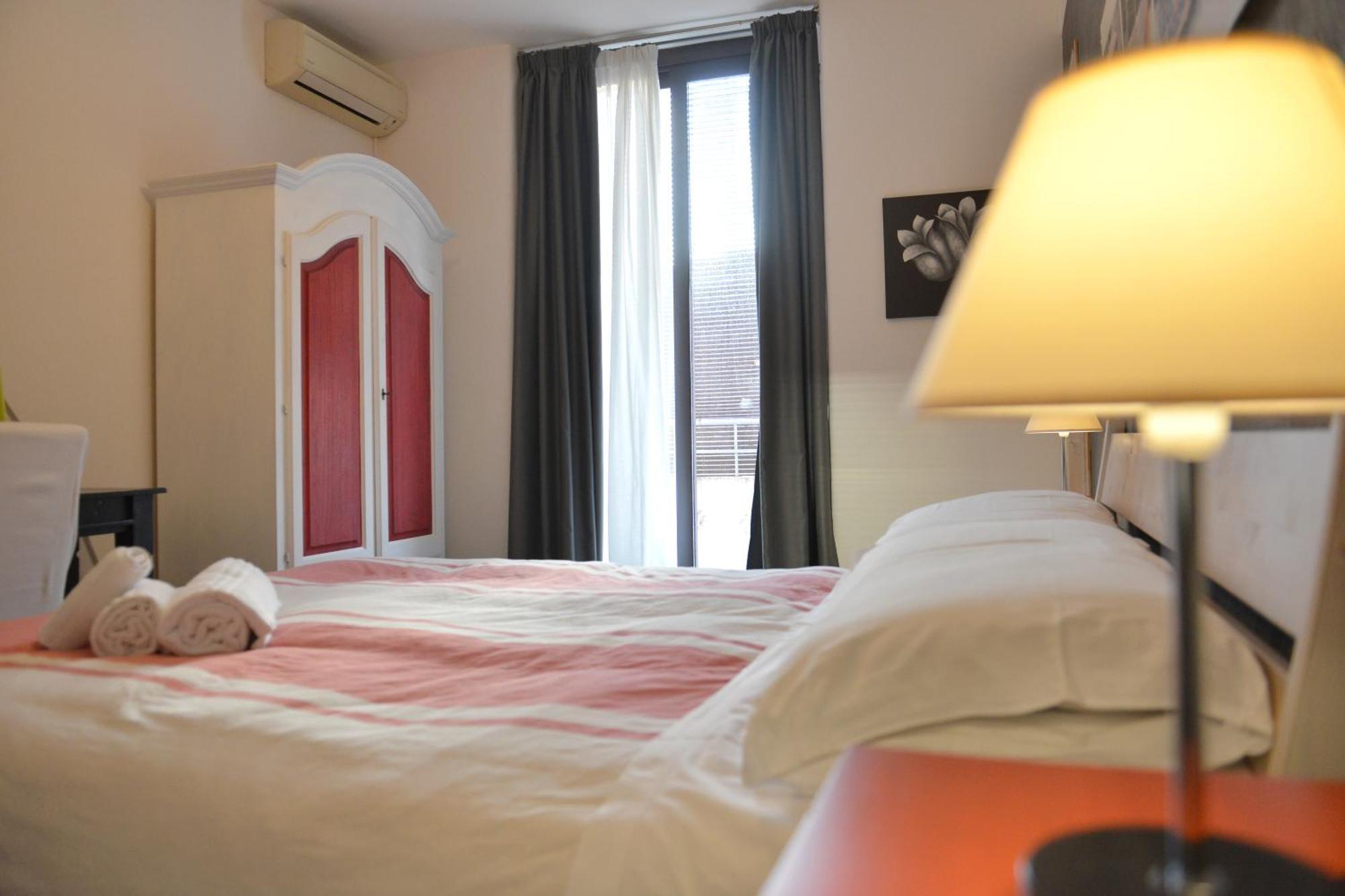카타니아 Residenza Del Turista B&B 외부 사진